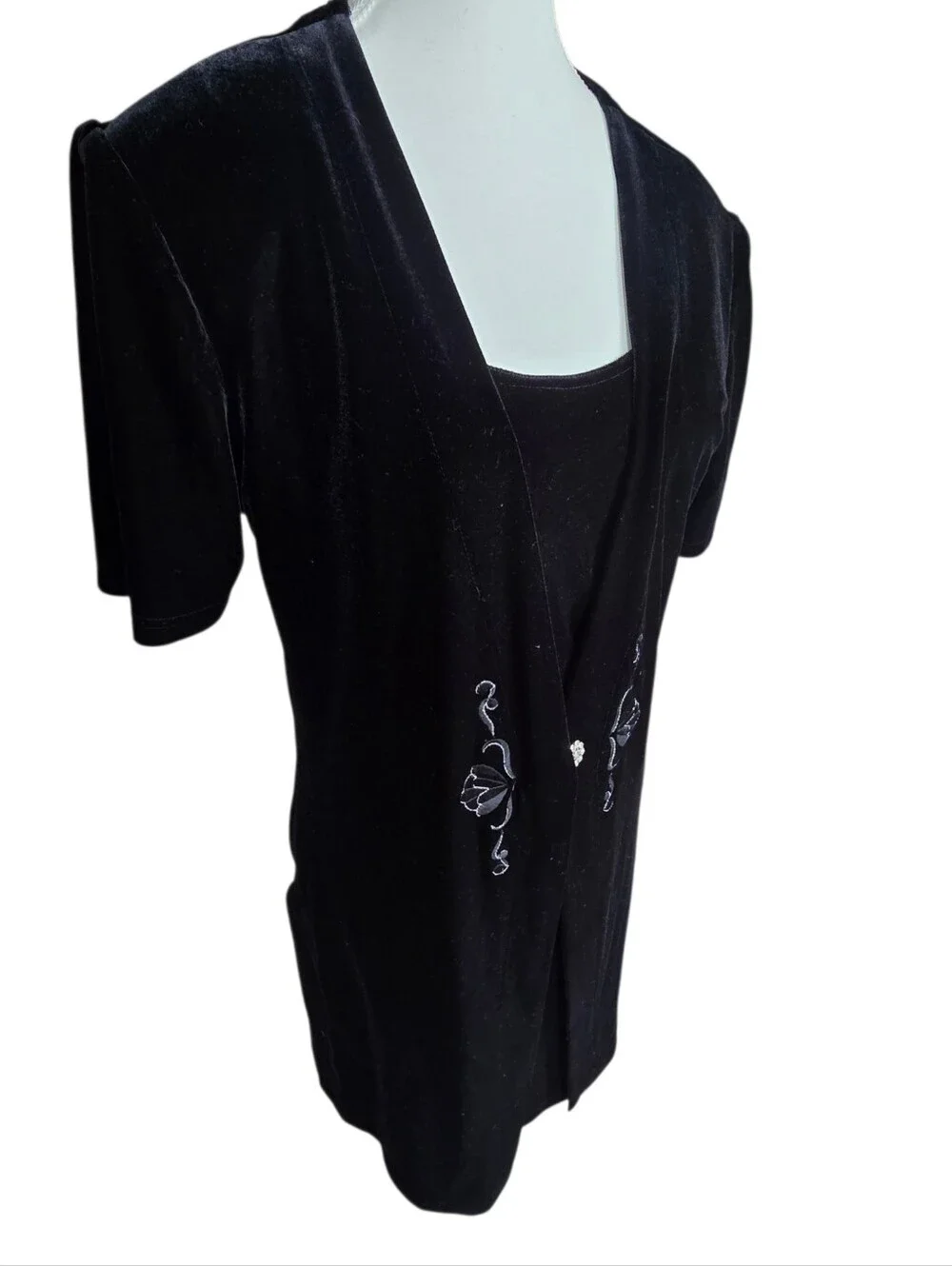 Fashion Bug Size 14P Black Velvet Embroidered Y2K Witchy Goth Lagenlook Dress